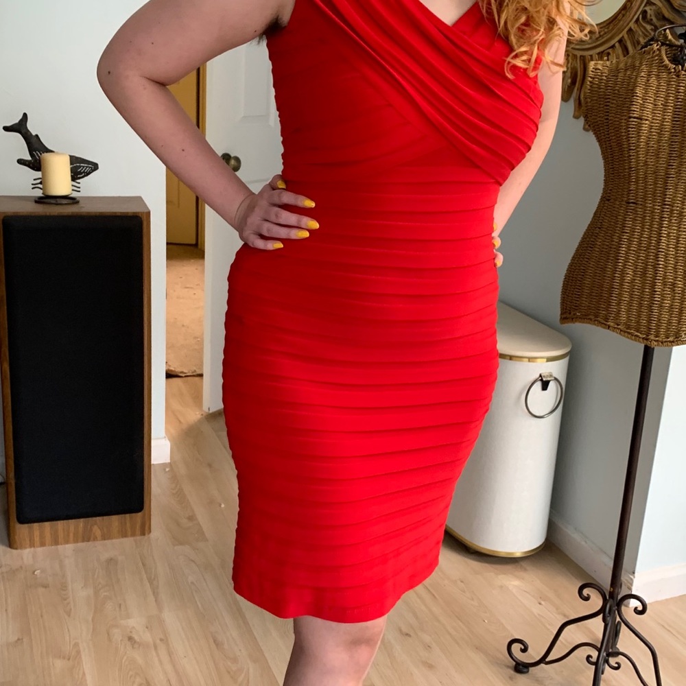 Adrianna Papell Red Bandage Dress size 10.  Sexy!